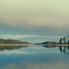 Lake Lõõdla