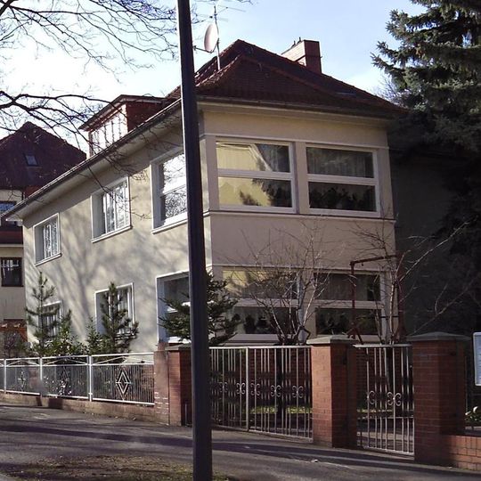 Martin-Luther-Ring 11