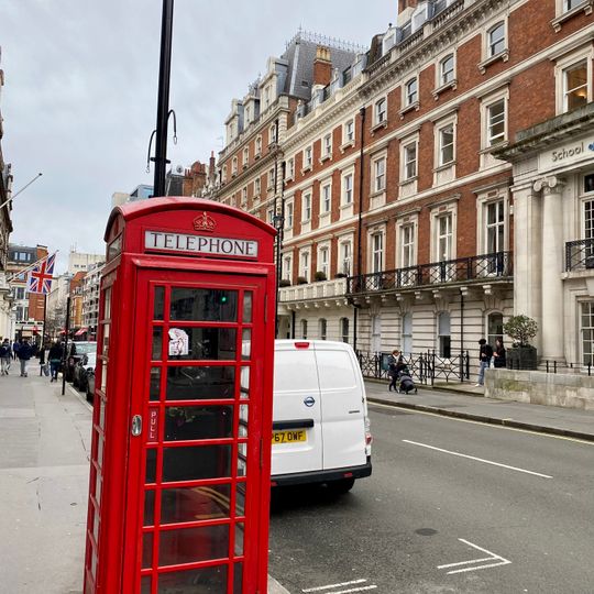 K6 Telephone Kiosk, junction of Mandeville Place and Hinde Street, Marylebone