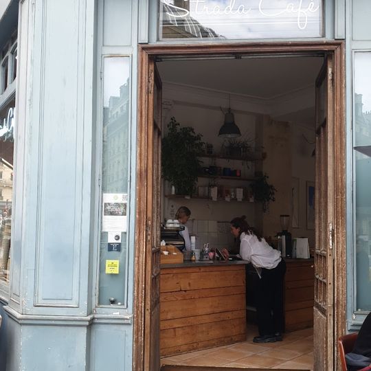 Strada Café