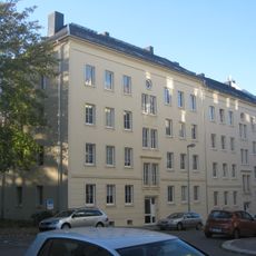 Wohnhauszeile in halboffener Bebauung Jahnstraße 50; 52
