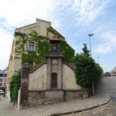 Kaplička na rohu ulic Ve Střešovičkách a Pod Andělkou