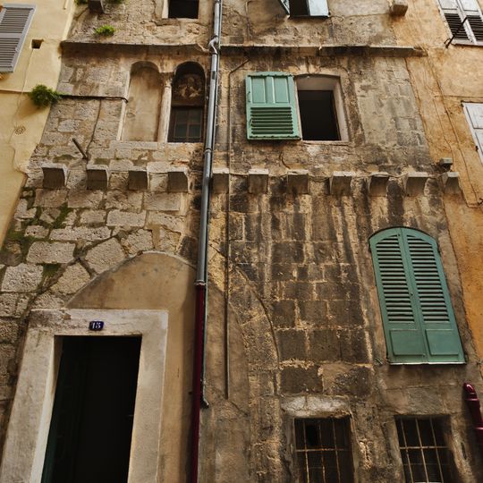 Maison, 15 rue de Mougins-Roquefort