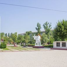 World War II memorial in Căușeni