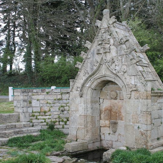 Fontaine de Saint-Bieuzy
