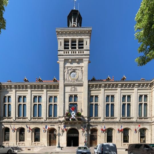 Valence city hall