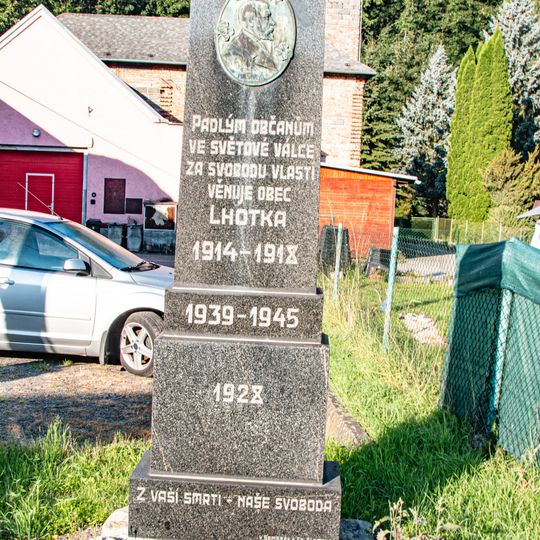 Pomník padlým v České Třebové v místní části Lhotka