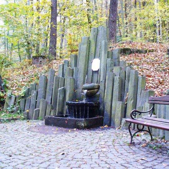 Kašna pramene Žába v Kamenickém Šenově