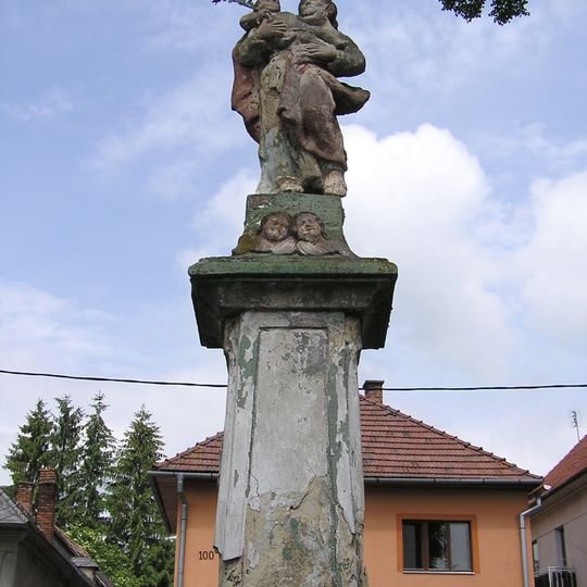 Socha sv. Jozefa s dieťaťom, pilier