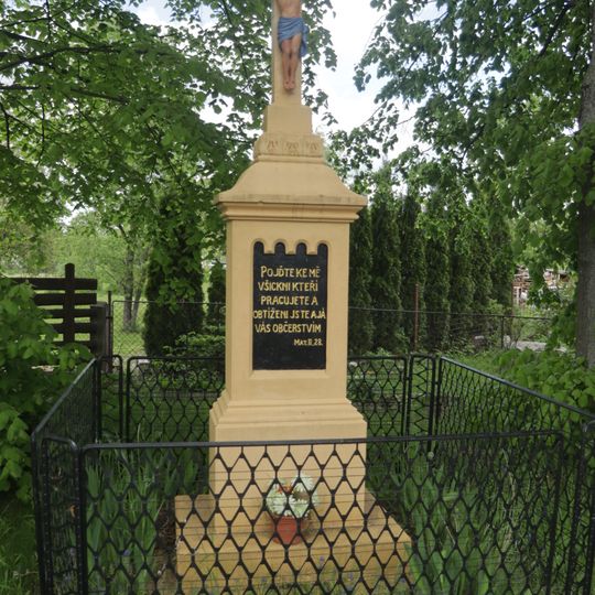 Kříž v Drahoticích