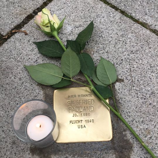 Stolperstein en memoria de Siegfried Bauland