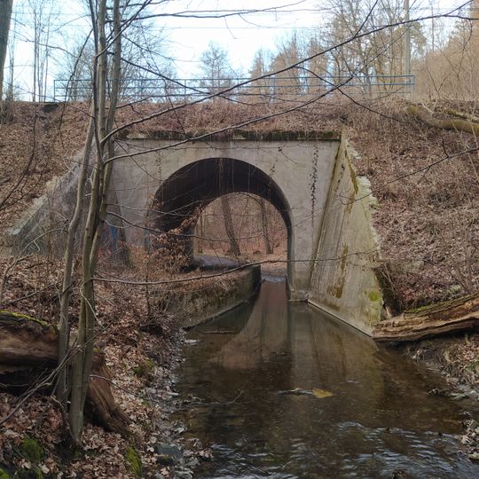 Tramvajový most přes Mešnici