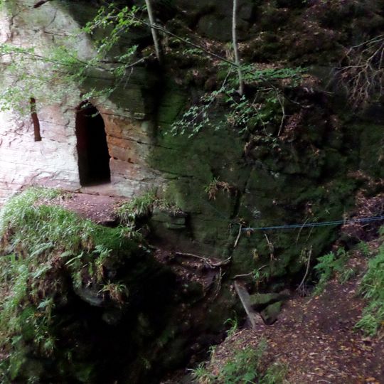 Auchinleck Estate, Wallace's Cave