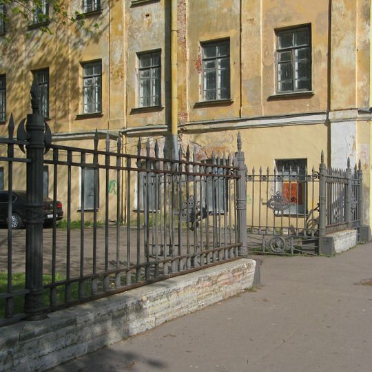 Fence Makarovskaya street 1