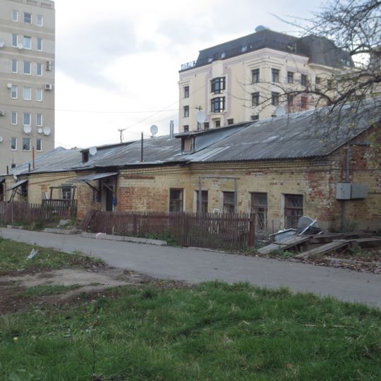 Здание конюшни