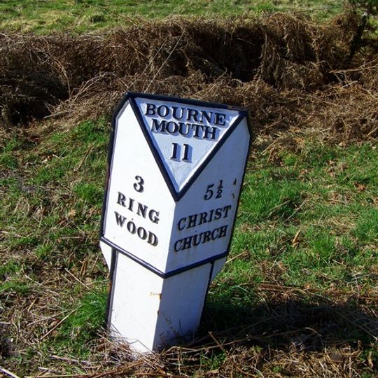 Milepost, Bisterne Manor; opp. entrance to Bisterne Manor