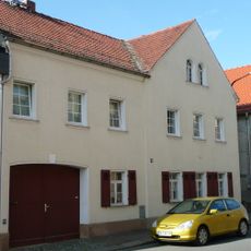 Wohnstallhaus in Ecklage, mit seitlichem Anbau und Scheune im Hof Dresdner Straße 40