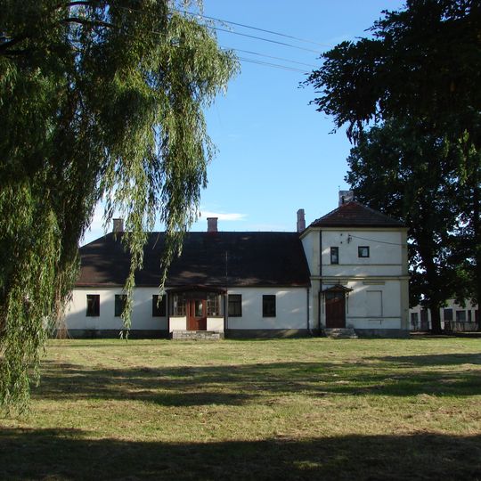 Zespół dworski w Świętosławiu