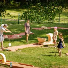 Miniature golf course