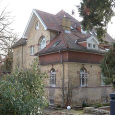 Leo-Tolstoi-Straße 7