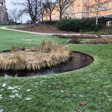 Circle Fountain Planten un Blomen