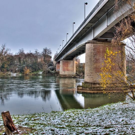 Bridge over the Garonne of Muret