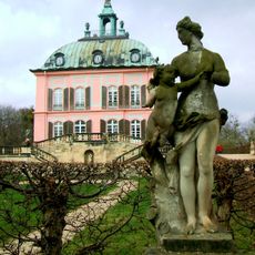 Statue