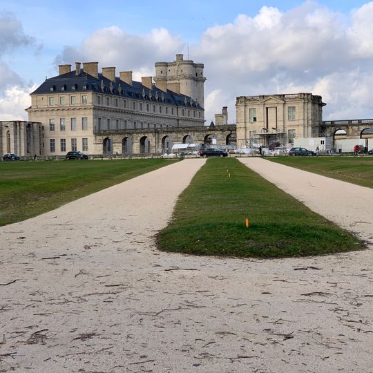 Esplanade Saint-Louis