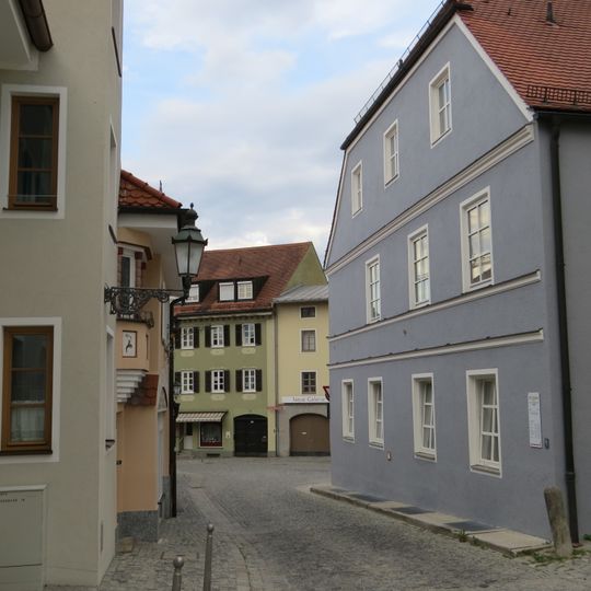 Wohn- und Geschäftshaus