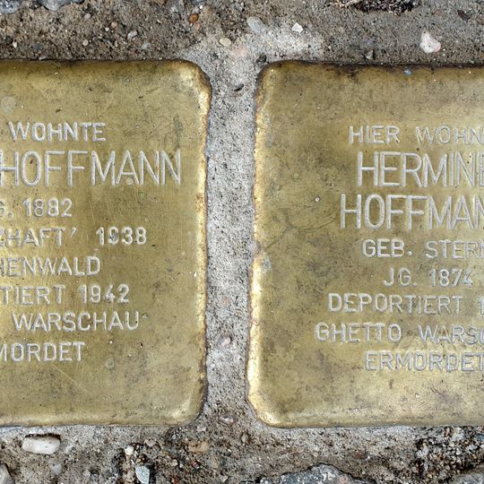 Stolperstein en memoria de Hermine  Hoffmann