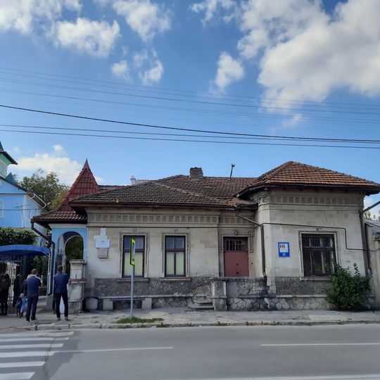 Urban villa, Alexei Șciusev, 117, Chișinău