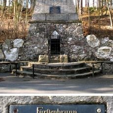 Gedenkstein zur Erinnerung an den Prinzenraub von 1455 Am Fürstenberg 7 (bei)
