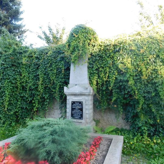 Pomník vojákům a zajatcům zemřelým za světové války v nemocnici v Humpolci