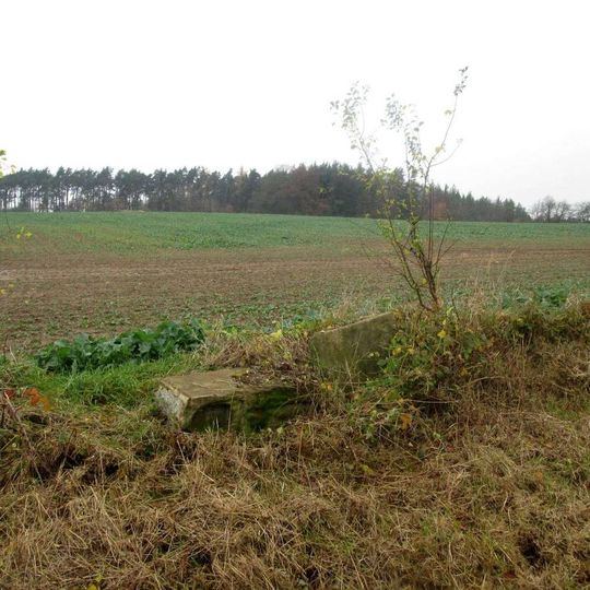 Boží muka jihozápadně od Bítova