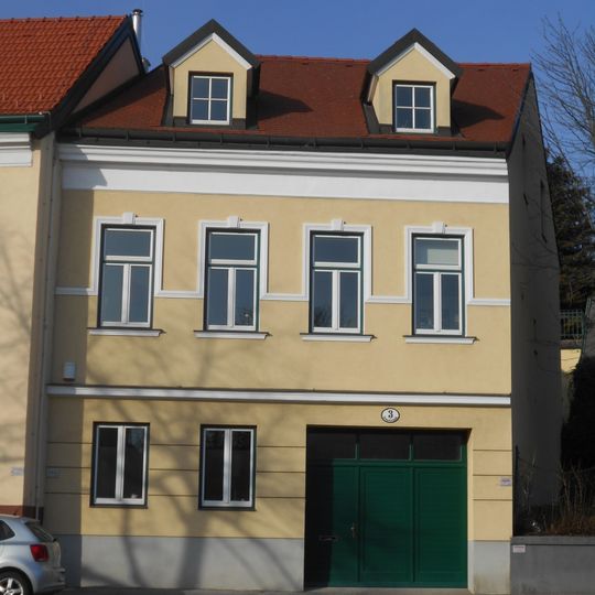 Wohn- und Geschäftshaus Langackergasse 3