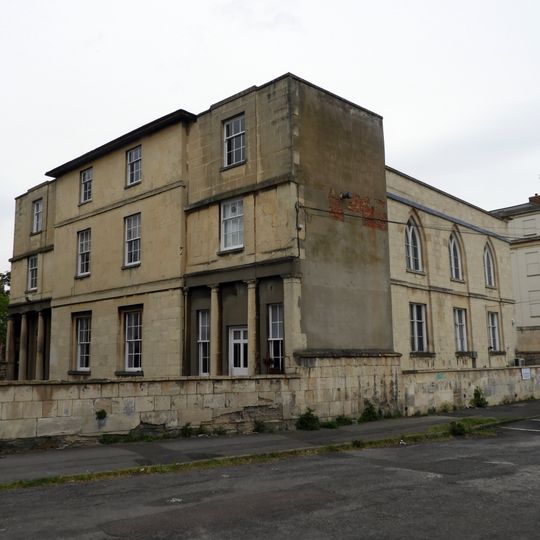 Number 32 With Attached Walls Piers And Area Railings