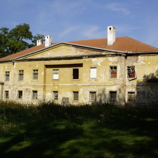 Komorov Chateau