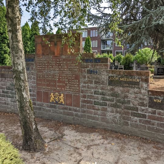 Monument op de R.K. begraafplaats