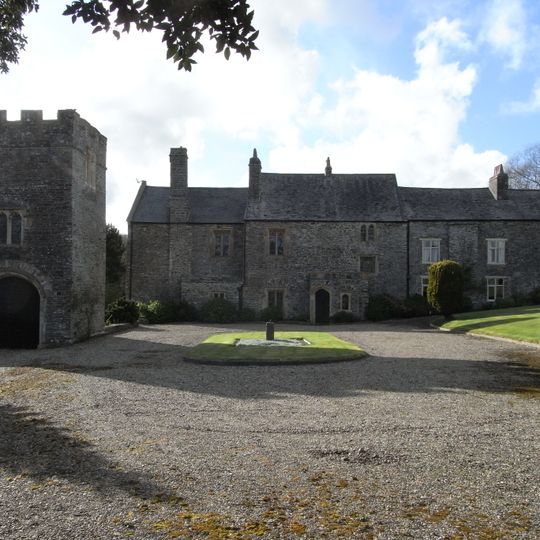 Gatehouse Approx 15m To Se Of Weare Giffard Hall