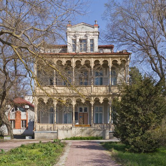 Dacha Al'piys'ka troyanda