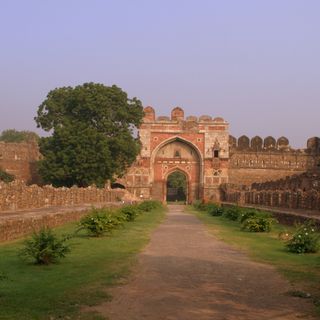 Sher Shah Suri Gate
