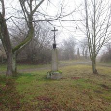 Kříž severně od Mileva