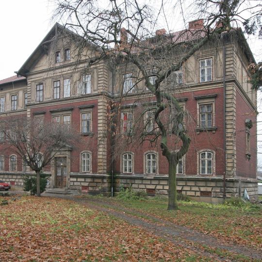 Nádraží Jaroměř - dům čp. 255