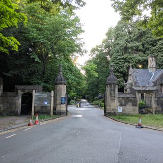 Gates, Gate Piers And Flanking Walls To East Drive At Newstead Abbey