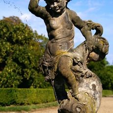 Kašna v Zámeckém parku v Libochovicích