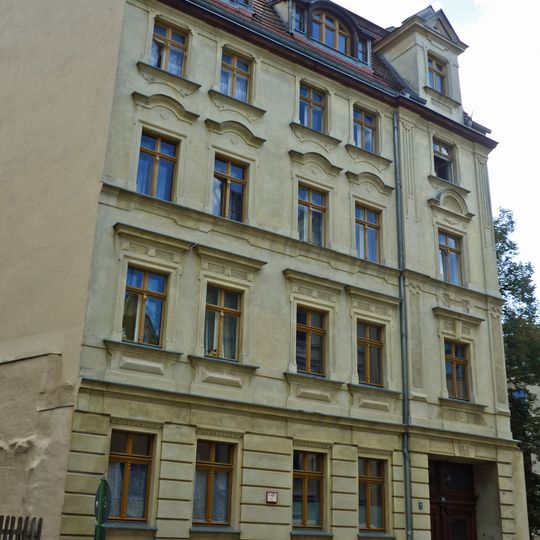 Mietshaus in geschlossener Bebauung Obersteinweg 21