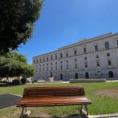 Constitution Square of 1976