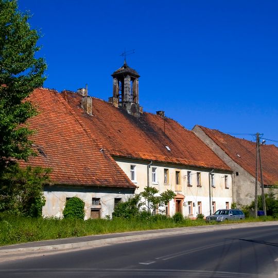 Dwór, ob. mieszkania, 1701