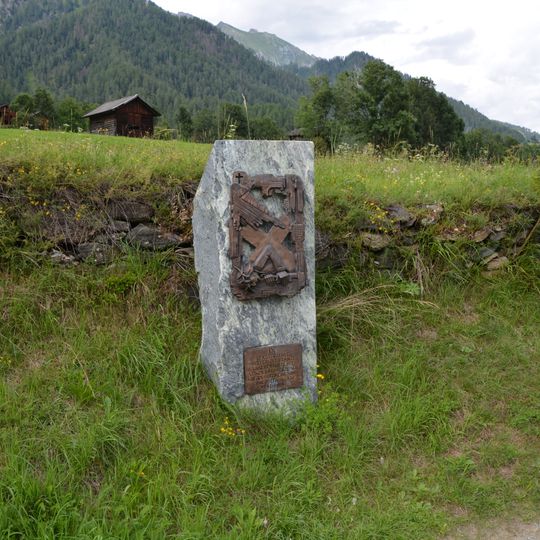 Kreuzweg Göriach Bildsäule, 9. Kreuzwegstation Jesus fällt zum dritten Mal unter dem Kreuz