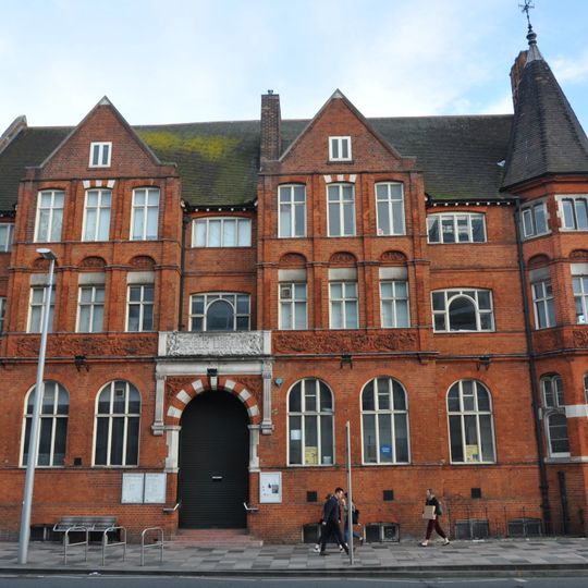 Battersea Central Library
